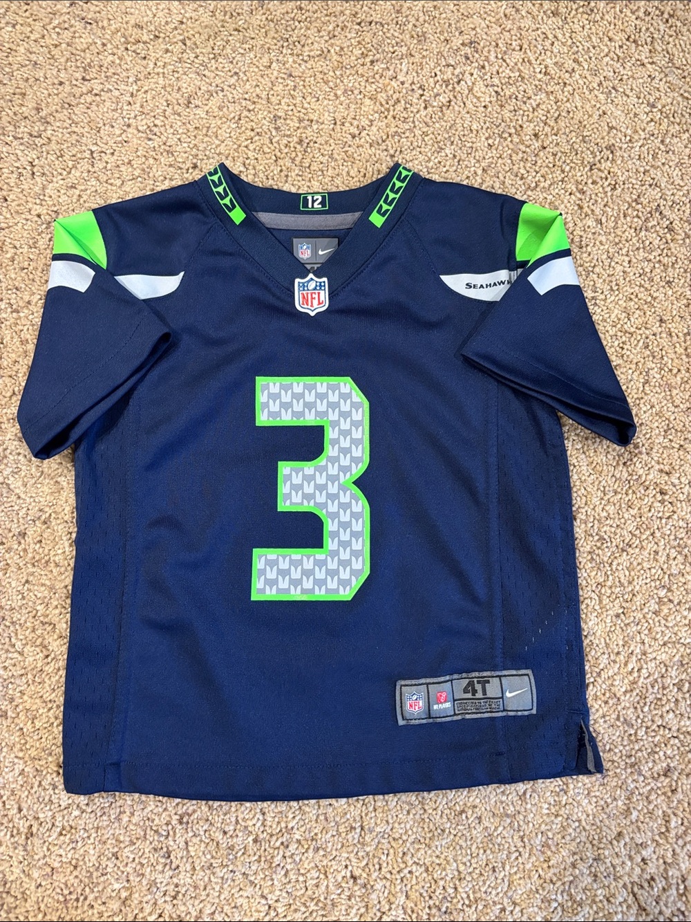 Nike Kids Navy and Bright Green Seahawks #3 Jersey, size 4T